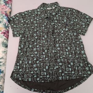 L.L. Bean Traverse Short Sleeve Shirt Teal and Black Design